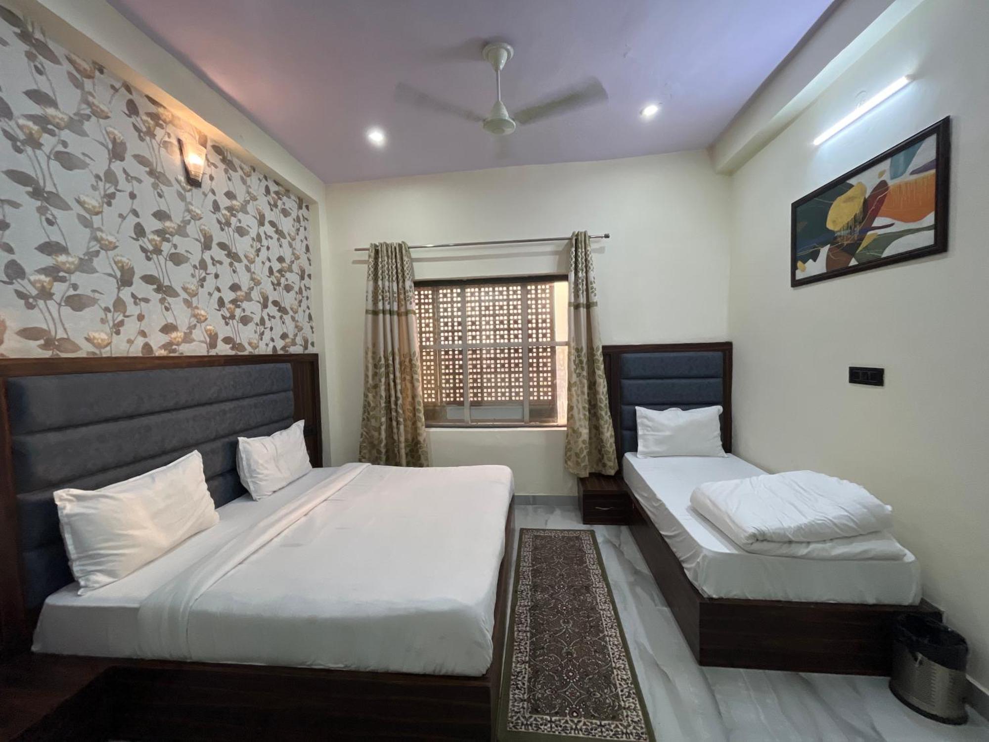 Hotel Snow White Budget Family Rooms - In House Parking - 5G Wifi- Gyser Facility Tājganj Zewnętrze zdjęcie
